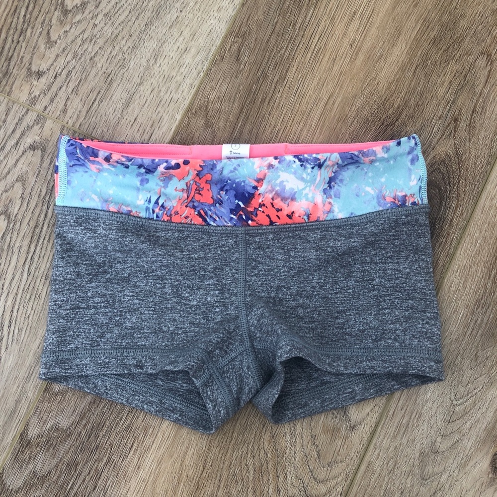 Ivivva gym dance bike shorts size 7 like new!